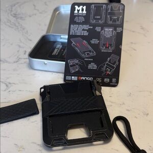 Dango M1 Slim Black Aluminum Wallet